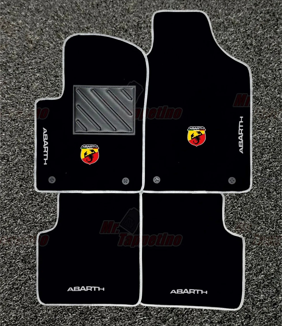 500ABARTH car mats with abarth logo