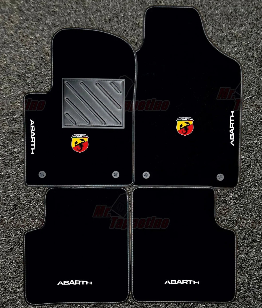 500ABARTH car mats with abarth logo